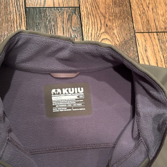 KUIU Men's Guide Pro Softshell Vest - Picture 2 of 3